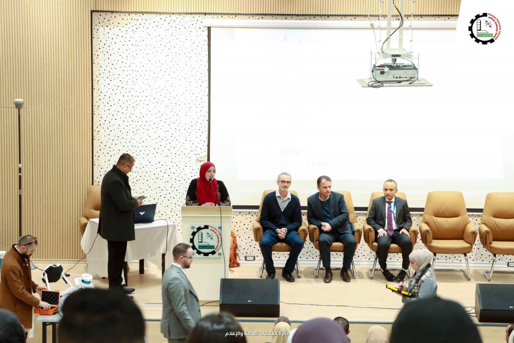 Palestine Polytechnic University (PPU) - كلية الهندسة تنظم محاضرة علمية بعنوان" Geo Introduction and Digital Twin Application” بالتعاون مع شركة اكسيس للحلول الهندسية المتقدمة. Palestine Polytechnic University (PPU) - كلية الهندسة تنظم محاضرة علمية بعنوان" Geo Introduction and Digital Twin Application” بالتعاون مع شركة اكسيس للحلول الهندسية المتقدمة.