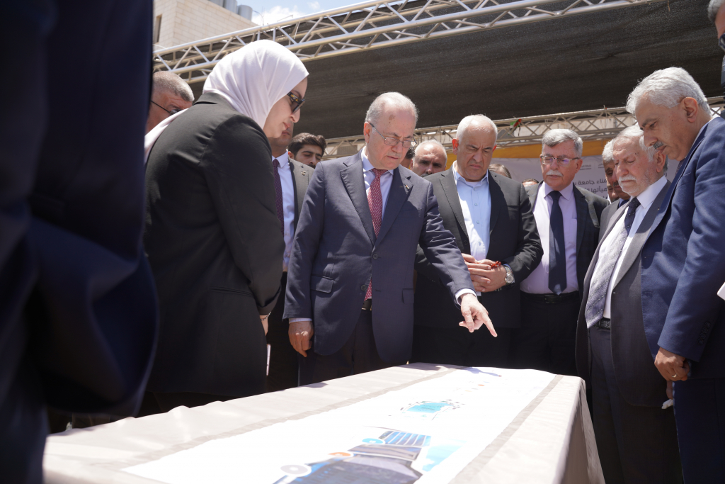 Palestine Polytechnic University (PPU) - دولة رئيس الوزراء يزور مشروع المستشفى التعليمي لجامعة بوليتكنك فلسطين ​
