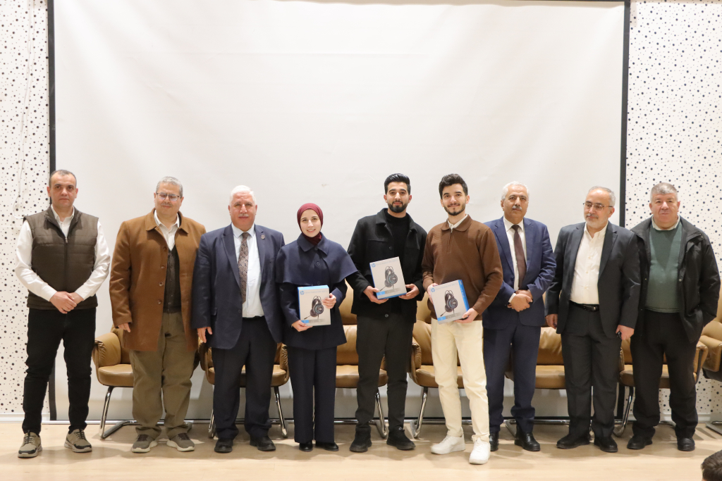Palestine Polytechnic University (PPU) - بوليتكنك فلسطين تختتم بنجاح هاكاثون الخليل للذكاء الاصطناعي بالشراكة مع ازدهار تيك