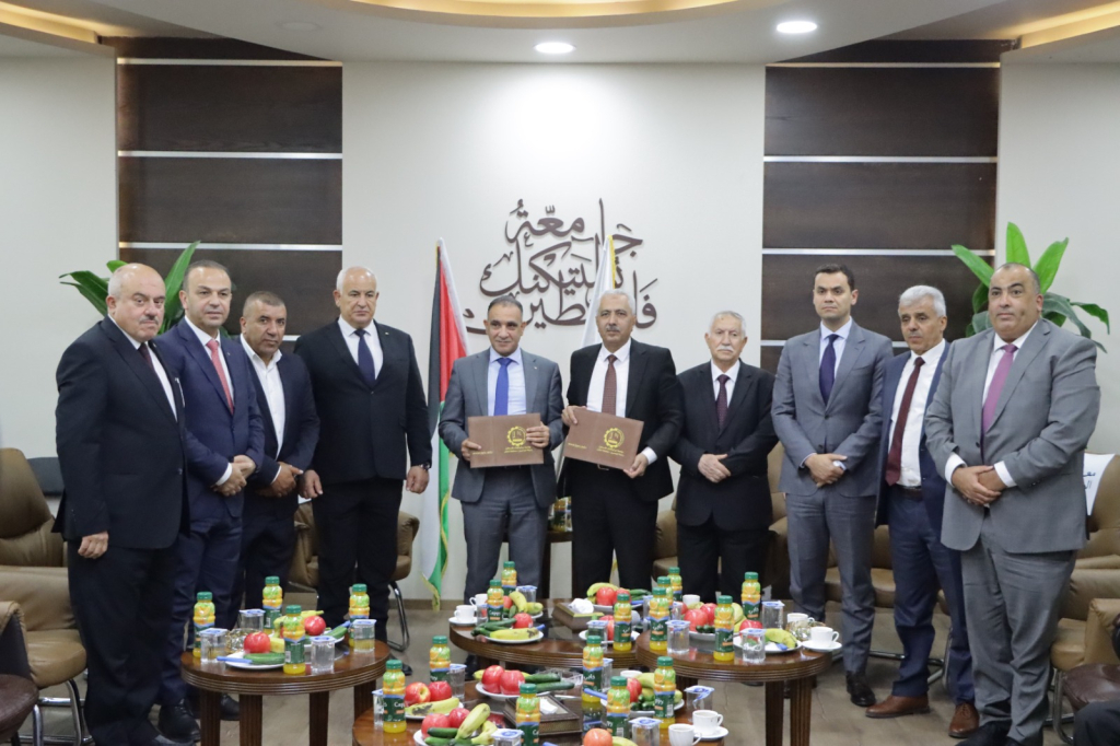 Palestine Polytechnic University (PPU) - جامعة بوليتكنك فلسطين وسلطة الطاقة والموارد الطبيعية توقعان مذكرة تفاهم لتعزيز الطاقة المتجددة والاستدامة في الحرم الجامعي