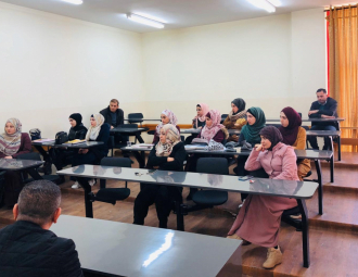 Palestine Polytechnic University (PPU) - اللجنة العلمية في كلية العلوم التطبيقية في جامعة بوليتكنك فلسطين تعقد محاضرة علمية بعنوان "الفنون والتطور المعرفي عبر التاريخ"