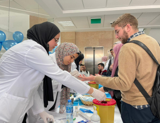 Palestine Polytechnic University (PPU) - كلية الطب وعلوم الصحة بجامعة بوليتكنك فلسطين تنظم فعّاليات "نوفمبر الأزرق" اليوم التوعوي الصحي لمرض السكري وسرطان القولون