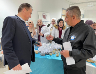 Palestine Polytechnic University (PPU) - كلية الطب وعلوم الصحة بجامعة بوليتكنك فلسطين تنظم فعّاليات "نوفمبر الأزرق" اليوم التوعوي الصحي لمرض السكري وسرطان القولون