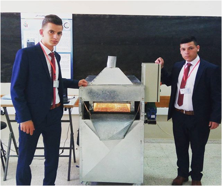 Palestine Polytechnic University (PPU) - ابتكار طلبة جامعة بوليتكنك فلسطين  لِماكينة تحميص المكسرات وتجفيف الفواكه والأعشاب الطبية