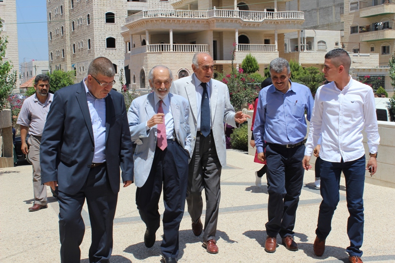 Palestine Polytechnic University (PPU) - جامعة بوليتكنك فلسطين تمنح الدكتوراه الفخرية في الريادة والإبداع  للشخصية الوطنية المرموقة منيب رشيد المصري