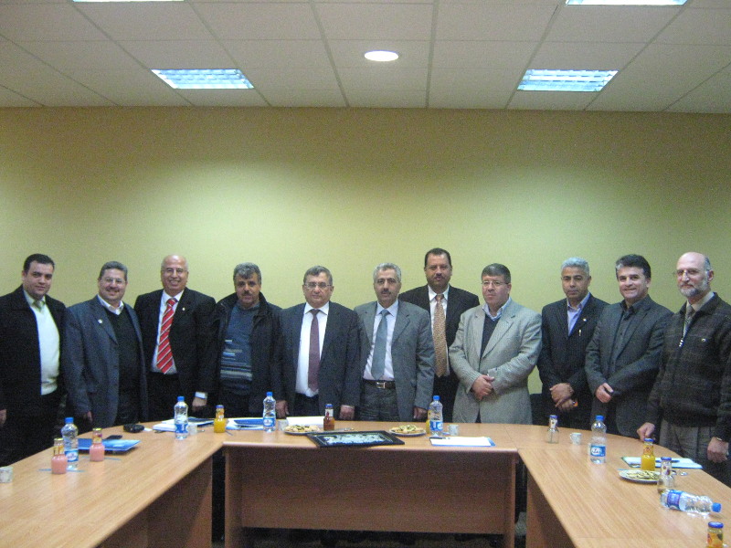  الرئيسية عن الجامعة كليات وعمادات البحث العلمي مراكز خدمة المجتمع الدوائر الادارية اتصل بنا جامعة بوليتكنك فلسطين تستضيف رئيس جامعة شرق البحر الأبيض المتوسط \ قبرص