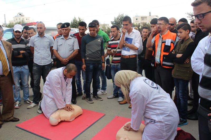 Palestine Polytechnic University (PPU) - مديرية الدفاع المدني والمركز الوطني الفلسطيني للسلامة والصحة المهنية في جامعة بوليتكنك فلسطين تنظمان عملية إخلاء لطلبة جامعة بوليتكنك فلسطين