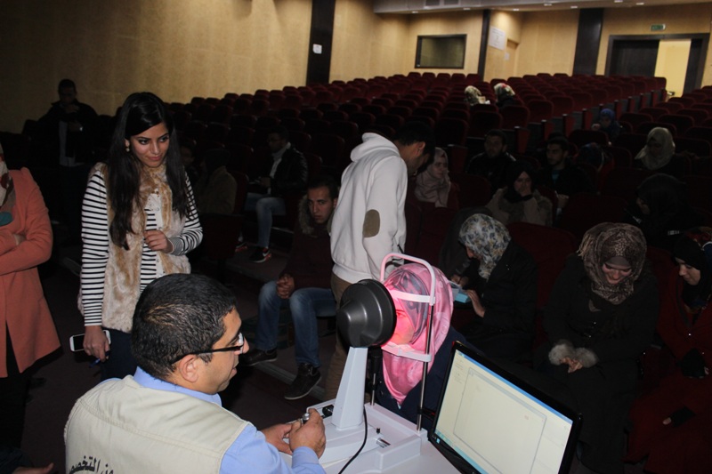 Palestine Polytechnic University (PPU) - جامعة  بوليتكنك فلسطين تقيم يوماً طبياً في مجال العيون بالتعاون مع مركز العيون التخصصي لجراحة الليزر والليزك