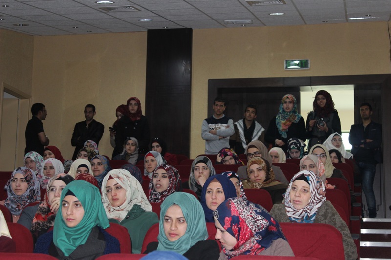 Palestine Polytechnic University (PPU) - جامعة بوليتكنك فلسطين تعقد يوماً توعوياً حول مرض السرطان