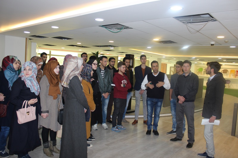 Palestine Polytechnic University (PPU) - فريق " تميز الخليل " المنفذ في جامعة بوليتكنك فلسطين ينظم زيارة إلى شركة رويال الصناعية التجارية