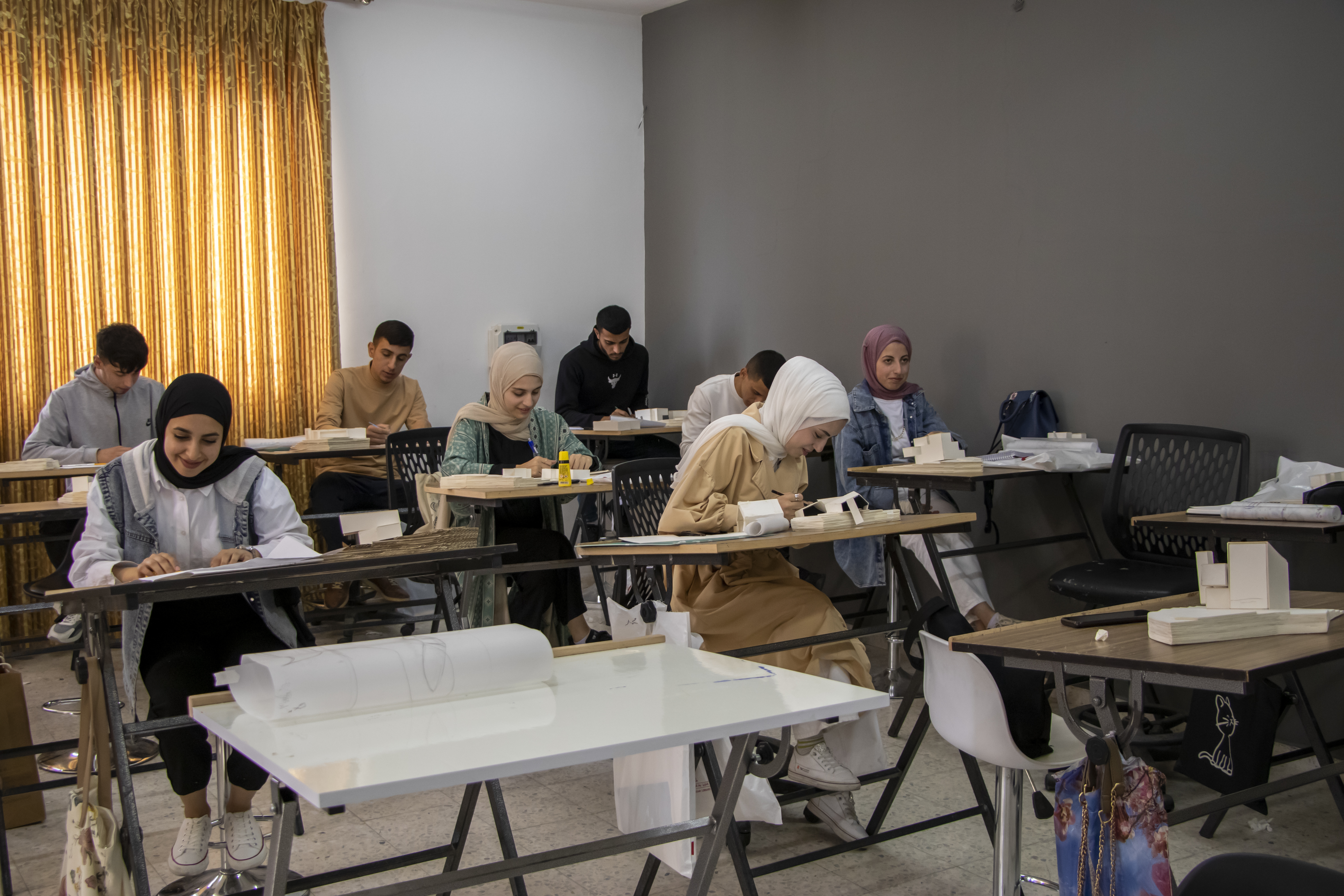 مشغل العمارة