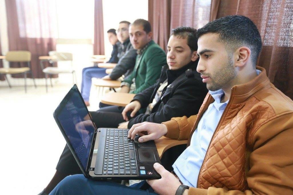 Palestine Polytechnic University (PPU) - كلية الهندسة تلتقي بعدد من خريجيها