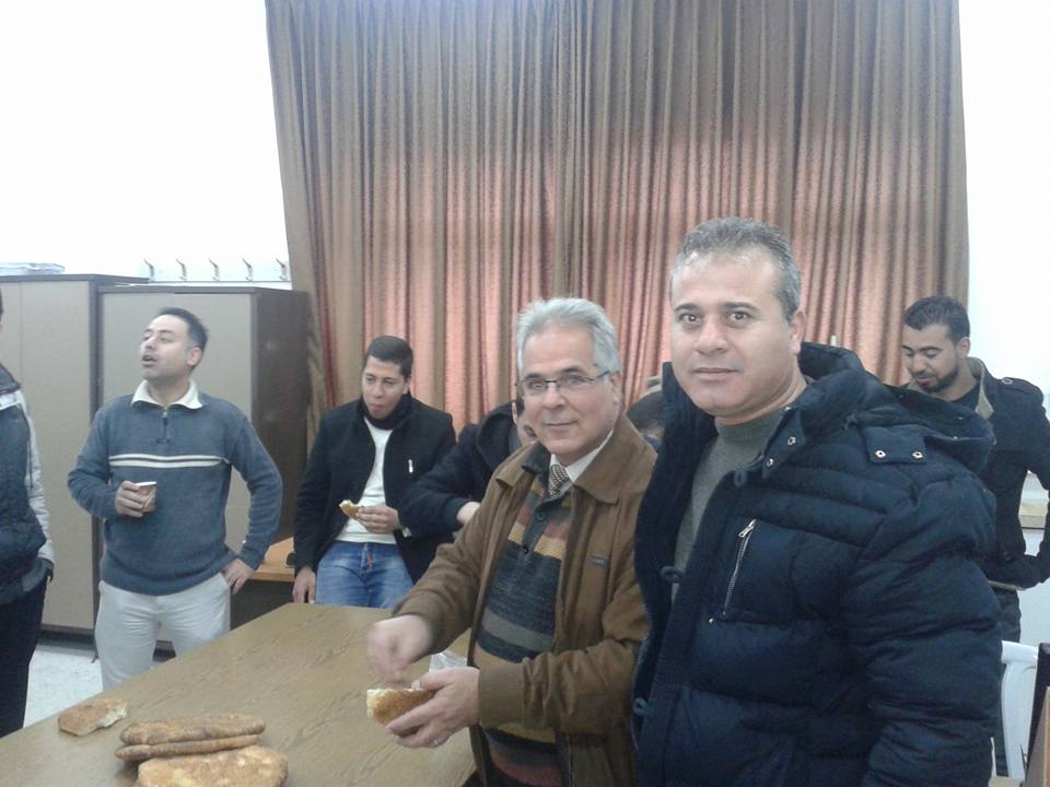 Palestine Polytechnic University (PPU) - رئيس دائرة الهندسة الميكانيكية يقدّم الفطور الفلسطيني لطلبته في نهاية العام الأكاديمي