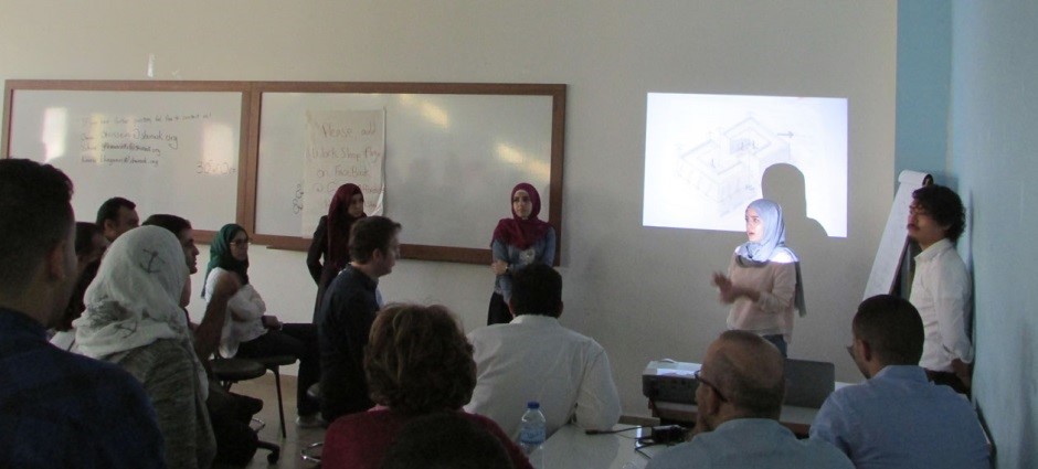 Palestine Polytechnic University (PPU) - دائرة الهندسة المدنية والمعمارية في كلية الهندسة تشارك بورشة عمل بعنوان:  "تصميم سكن بيئي مستدام" في جامعة القدس أبوديس