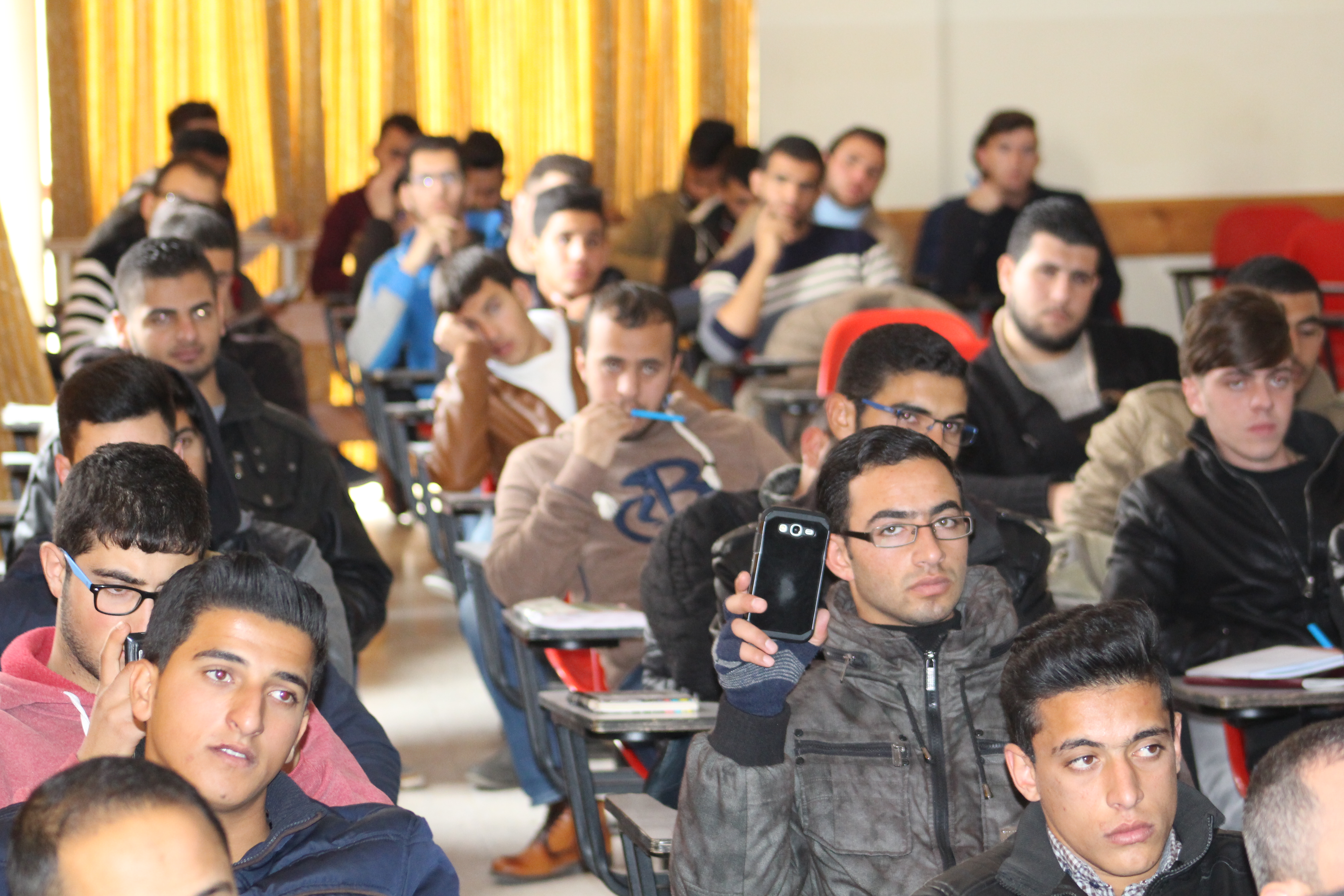Palestine Polytechnic University (PPU) - لجنة المحاضرات العلمية في كلية الهندسة تُنظّم محاضرة علمية بعنوان: (تسوية الأراضي بين الماضي والحاضر)