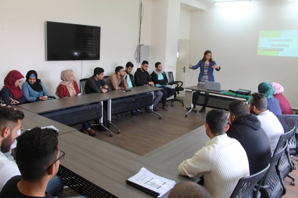 Palestine Polytechnic University (PPU) - دائرة الهندسة الكهربائية تنظم ورشة عمل حول أهمية العمل المجتمعي الريادي