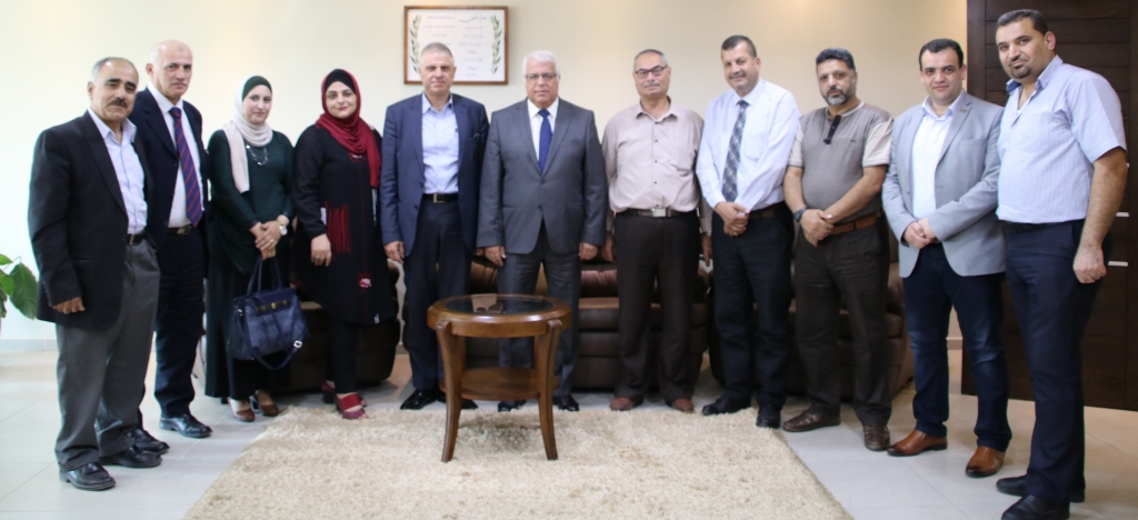 Palestine Polytechnic University (PPU) - جامعة بوليتكنك فلسطين تستقبل رئيس وأعضاء الجمعية الفلسطينية لمكافحة التدخين