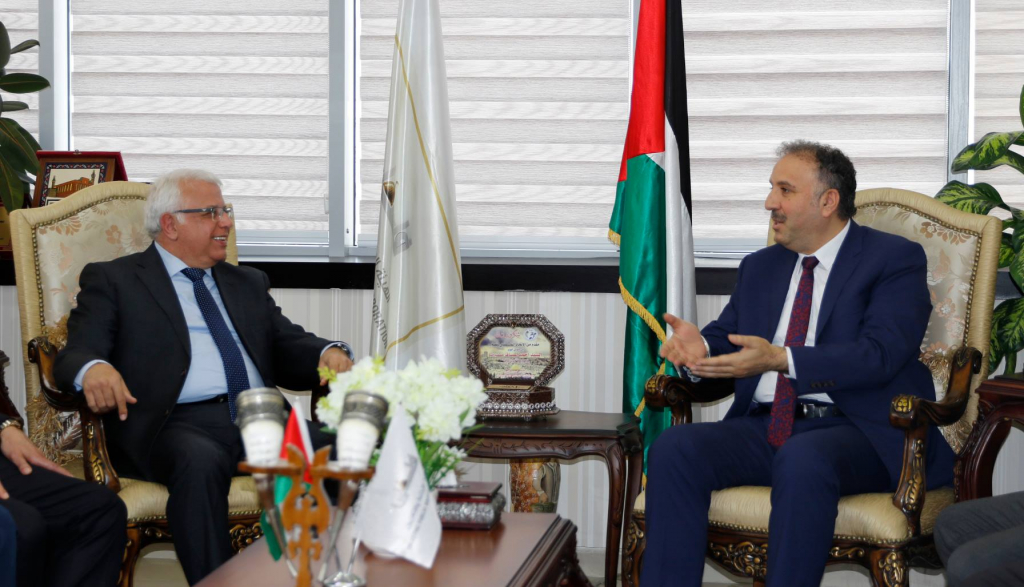Palestine Polytechnic University (PPU) - الوزير عساف يوقّع اتفاقية تعاون مع جامعة بوليتكنك فلسطين