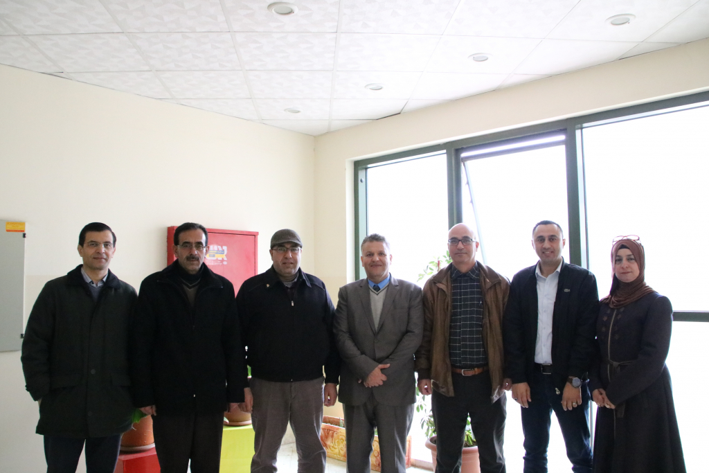 Palestine Polytechnic University (PPU) - مدير دائرة البحث العلمي في وزارة التعليم العالي يزور جامعة بوليتكنك فلسطين