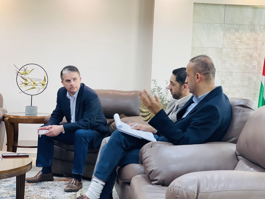 Palestine Polytechnic University (PPU) - جامعة بوليتكنك فلسطين تستقبل المدير الإقليمي لبرامج اللغة الإنجليزية 