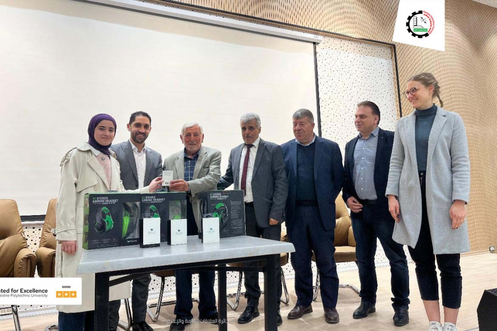 Palestine Polytechnic University (PPU) - كلية الدراسات الثنائية تنظم فعالية ثقافية ترفيهية لطلبتها