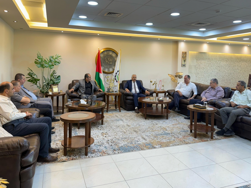 Palestine Polytechnic University (PPU) - جامعة بوليتكنك فلسطين تستقبل وفداً من شركة كهرباء الخليل
