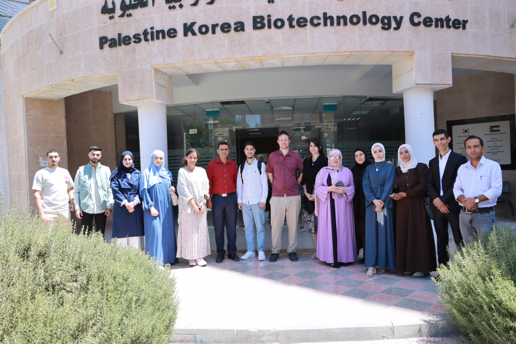 Palestine Polytechnic University (PPU) - ورشة تحاورية دولية في كلية التمريض تجمع طلبة فلسطين ونظرائهم من الولايات المتحدة لتعزيز التبادل المعرفي والثقافي