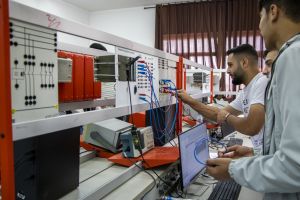 مختبرات دائرة الهندسة الكهربائية 2022