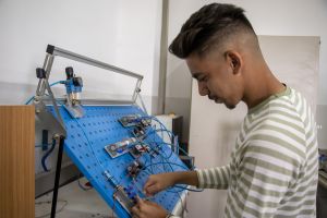 مختبرات دائرة الهندسة الكهربائية 2022