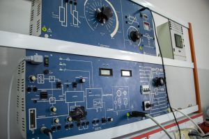 مختبرات دائرة الهندسة الكهربائية 2022