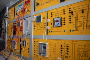 مختبرات دائرة الهندسة الكهربائية 2022
