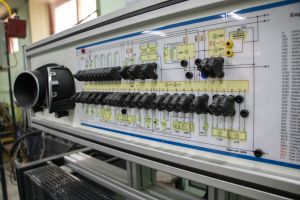 مختبرات دائرة الهندسة الميكانيكية 2022