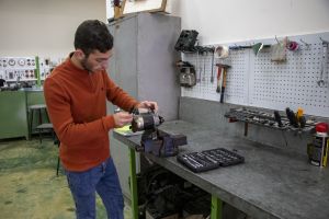 مختبرات دائرة الهندسة الميكانيكية 2022