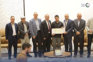 الطلبة المتفوقين على الفصل الدراسي الأول 2024/2025