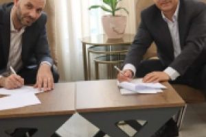 توقيع اتفاقيات وجولات ميدانية للمستشفيات
