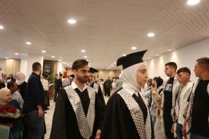 فعالية تخريج طلبة الدفعة الاولى من تخصص الطب البشري واداء اليمين