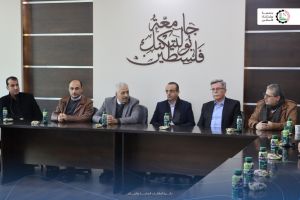 تكريم طاقم كلية الطب وعلوم الصحة بمناسبة الحصول على الاعتماد الدولي من قبل رئيس الجامعة