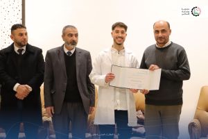 كلية التمريض تهنئ الطلبة الأوائل للفصل الدراسي الأول 2024/2025 .
