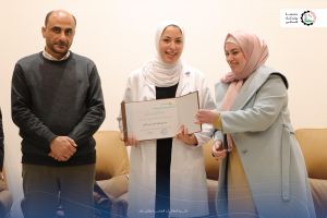 كلية التمريض تهنئ الطلبة الأوائل للفصل الدراسي الأول 2024/2025 .