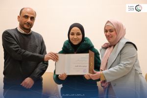 كلية التمريض تهنئ الطلبة الأوائل للفصل الدراسي الأول 2024/2025 .