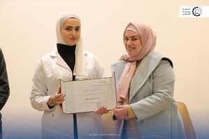 كلية التمريض تهنئ الطلبة الأوائل للفصل الدراسي الأول 2024/2025 .