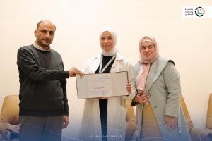 كلية التمريض تهنئ الطلبة الأوائل للفصل الدراسي الأول 2024/2025 .