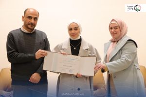 كلية التمريض تهنئ الطلبة الأوائل للفصل الدراسي الأول 2024/2025 .