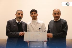 كلية التمريض تهنئ الطلبة الأوائل للفصل الدراسي الأول 2024/2025 .