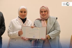 كلية التمريض تهنئ الطلبة الأوائل للفصل الدراسي الأول 2024/2025 .