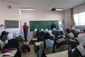 Palestine Polytechnic University (PPU) - وفد من جامعة بوليتكنك فلسطين يزور مدرسة رجب المحتسب الأساسية للبنات