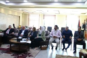 Palestine Polytechnic University (PPU) - جامعة بوليتكنك فلسطين تستلم الأطلس الاحصائي لفلسطين من رئيسة الجهاز المركزي للاحصاء الفلسطيني الدكتورة علا عوض