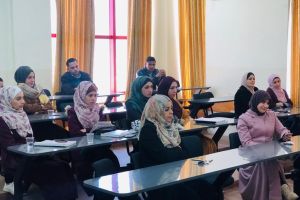 Palestine Polytechnic University (PPU) - اللجنة العلمية في كلية العلوم التطبيقية في جامعة بوليتكنك فلسطين تعقد محاضرة علمية بعنوان "الفنون والتطور المعرفي عبر التاريخ"
