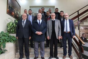 Palestine Polytechnic University (PPU) - وزير النقل والمواصلات يشارك في حفل تخريح  الدورة الخاصة بمدراء الكراجات بجامعة بوليتكنك فلسطين