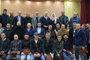 Palestine Polytechnic University (PPU) - وزير النقل والمواصلات يشارك في حفل تخريح  الدورة الخاصة بمدراء الكراجات بجامعة بوليتكنك فلسطين
